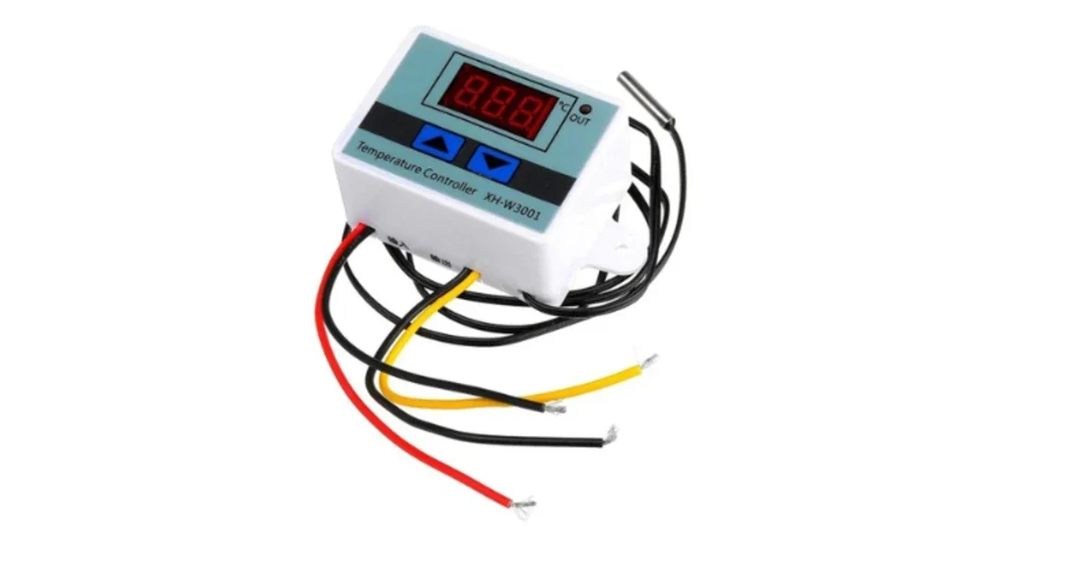 تحكم رقمي في درجة الحرارة 24 فولت / XH-W3001 24V 240W Digital Thermostat Switch